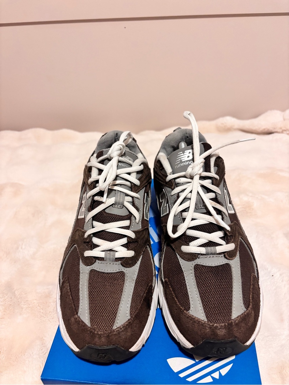 New Balance Brown/Gray/White 580 Men's Sneakers - Picture 3 of 9